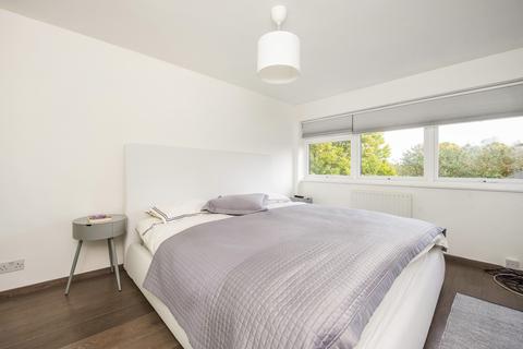 2 Perryfield Way, Richmond, TW10 7SP
