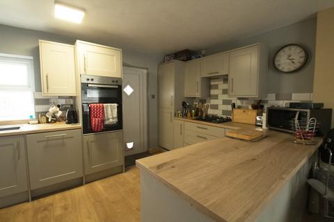 3 bedroom terraced house for sale - Underwood Road, Ulverston, Cumbria