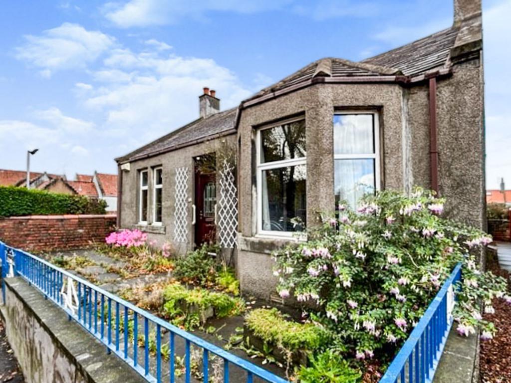 Main Street, Coaltown Of Wemyss 3 bed detached bungalow £169,995