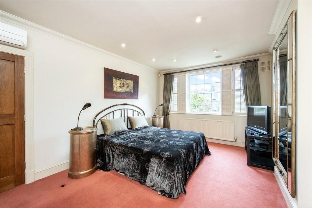 Principal Bedroom