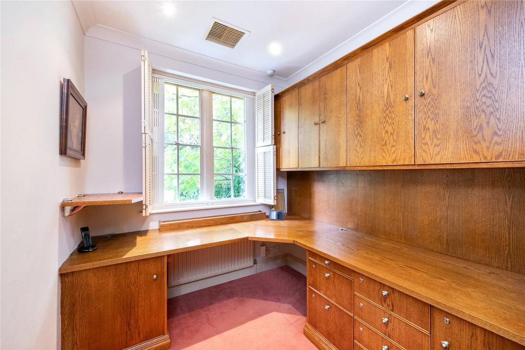 3rd Bedroom/Study