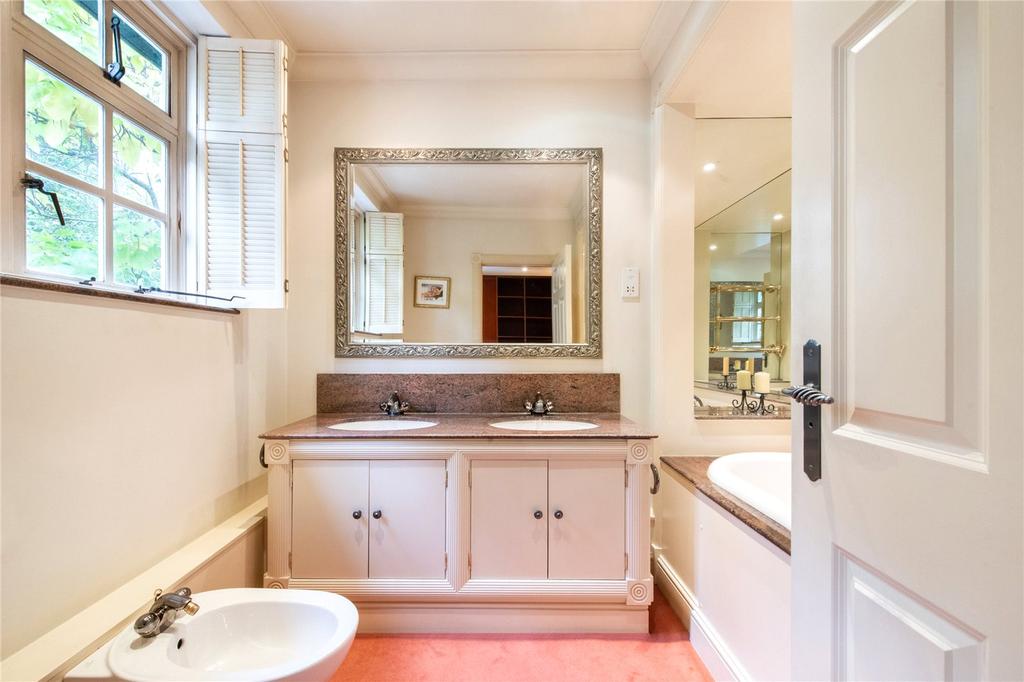 Principal Bathroom