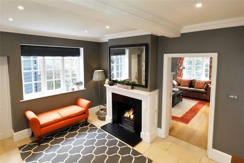 79 Murray Road, London, SW19 4PF