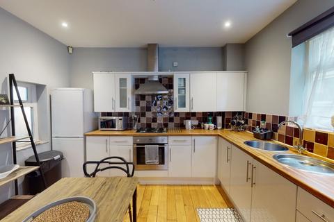 1 bedroom semi-detached house to rent, Coach House, Montgomery Street, Nottingham, NG7 4AQ