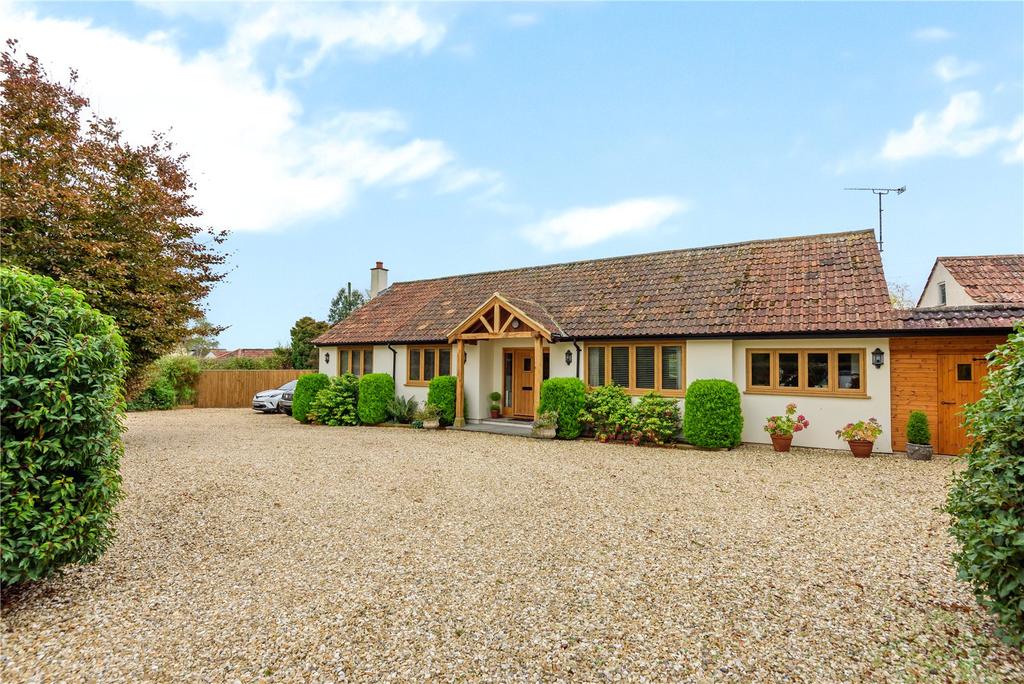 Hastings, Ashill, Ilminster, Somerset, TA19 5 bed detached house for