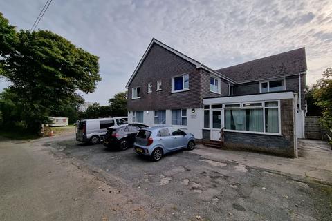Trelawney House Polladras, Breage, Helston, TR13 9NT
