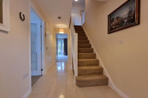 14 Trevince Road, Carnon Downs, Truro, TR3 6FN