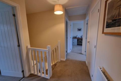 14 Trevince Road, Carnon Downs, Truro, TR3 6FN