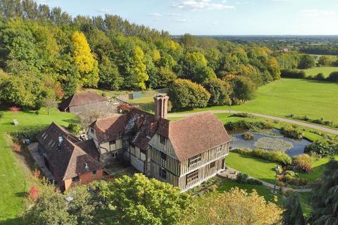 5 bedroom detached house for sale, Wierton Hill, Boughton Monchelsea, Kent, ME17 4JT