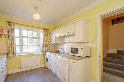 3 bedroom end of terrace house for sale - Peter Weston Place, Chichester