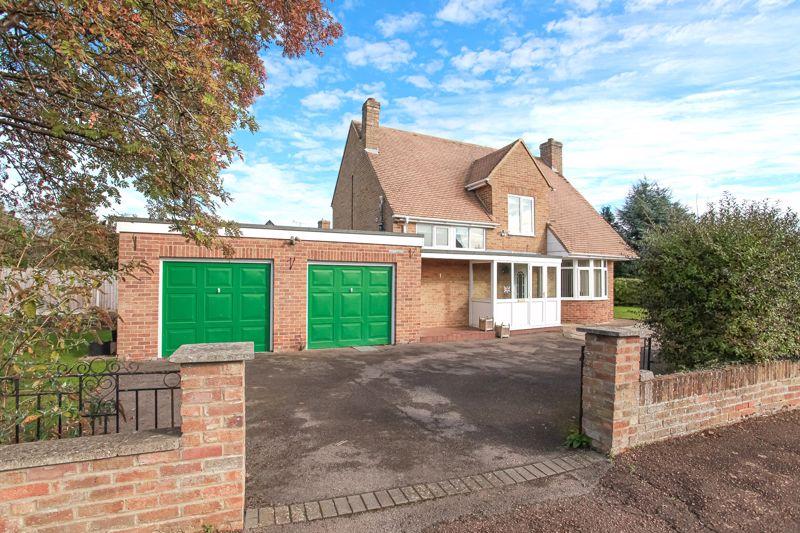 Margaret Road, Twyford, Adderbury Upper chain complete 4 bed detached house for sale £525,000
