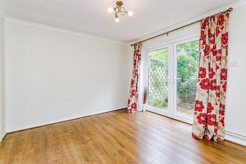 59 Arden Road, Furnace Green, Crawley, RH10 6HL