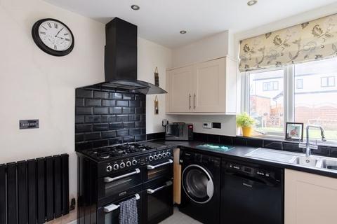 6 The Fairway, Bromley, BR1 2JY