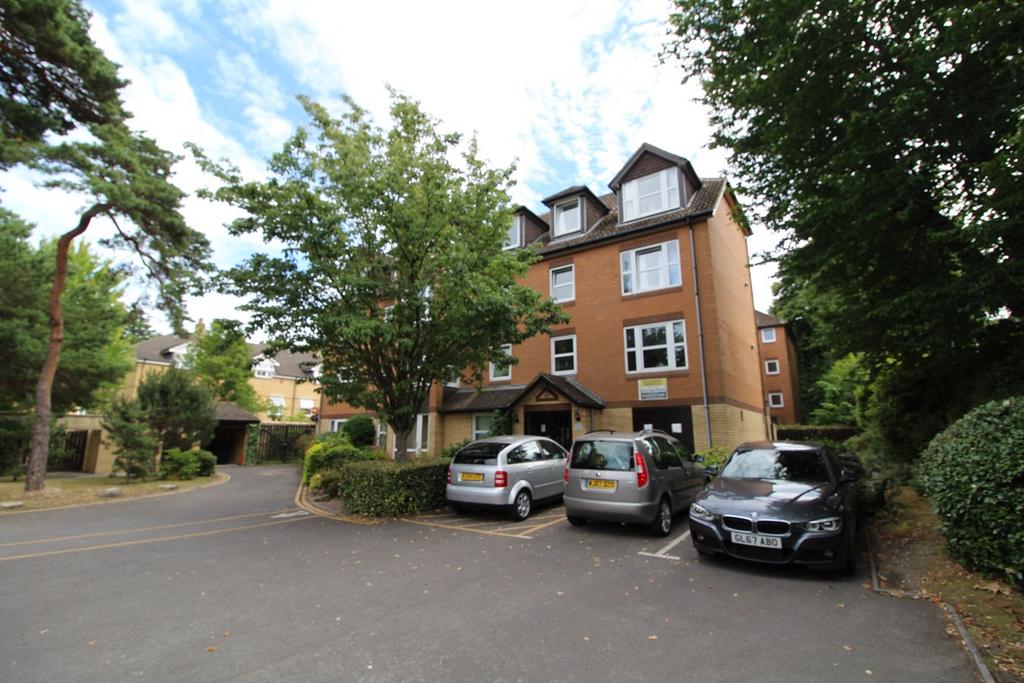 35 Poole Road, WESTBOURNE, BH4 1 bed retirement property for sale £65,000