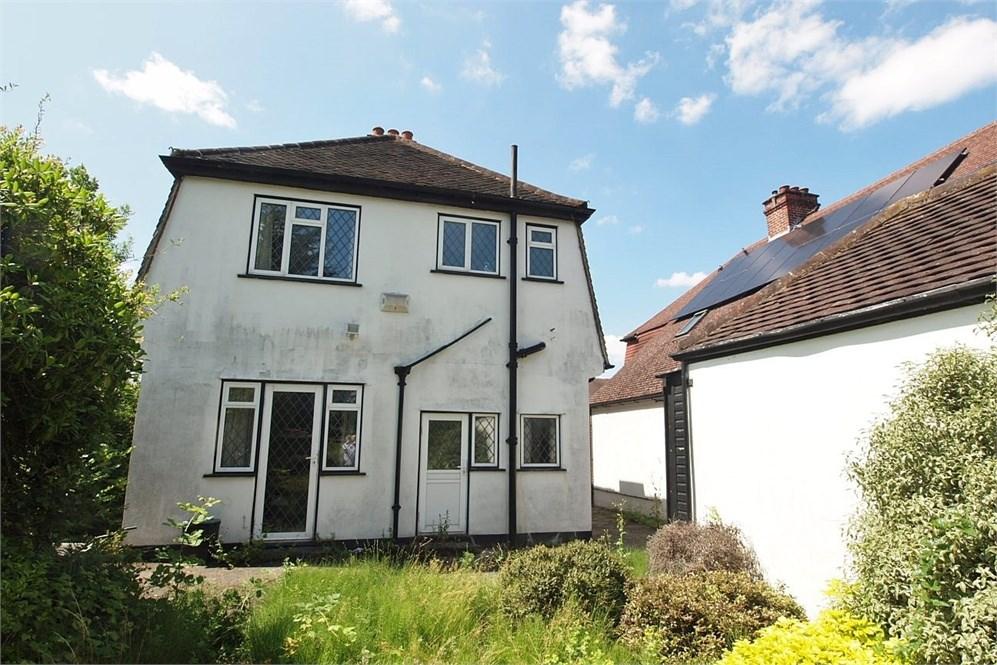 Hayes Way, Park Langley, Beckenham, BR3 3 bed detached house £775,000