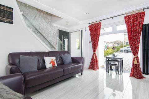 4 Buckstone Close, Edinburgh, EH10 6XA