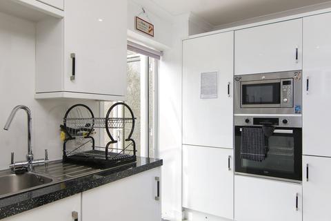 4 Buckstone Close, Edinburgh, EH10 6XA