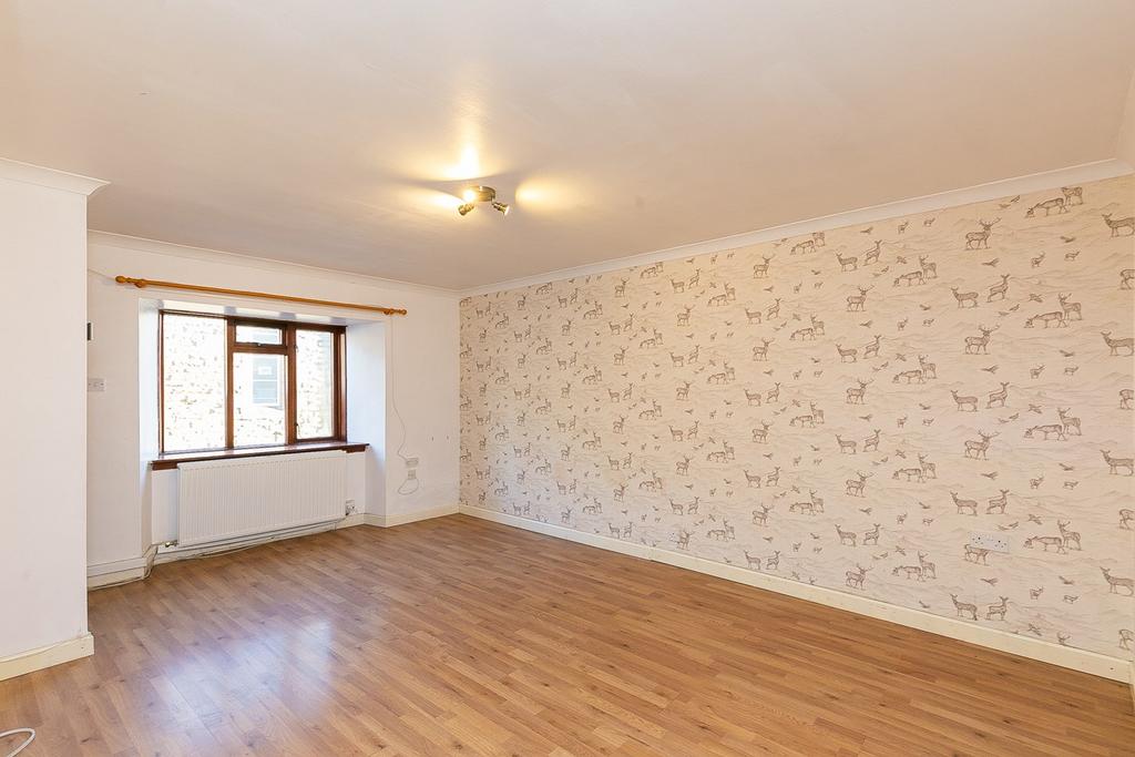 Castle Street, Cupar, KY15 3 bed terraced house £164,000