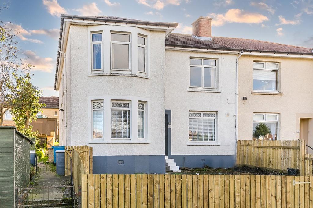 Claddens Street, Parkhouse, Glasgow, G22 3 bed cottage £90,000