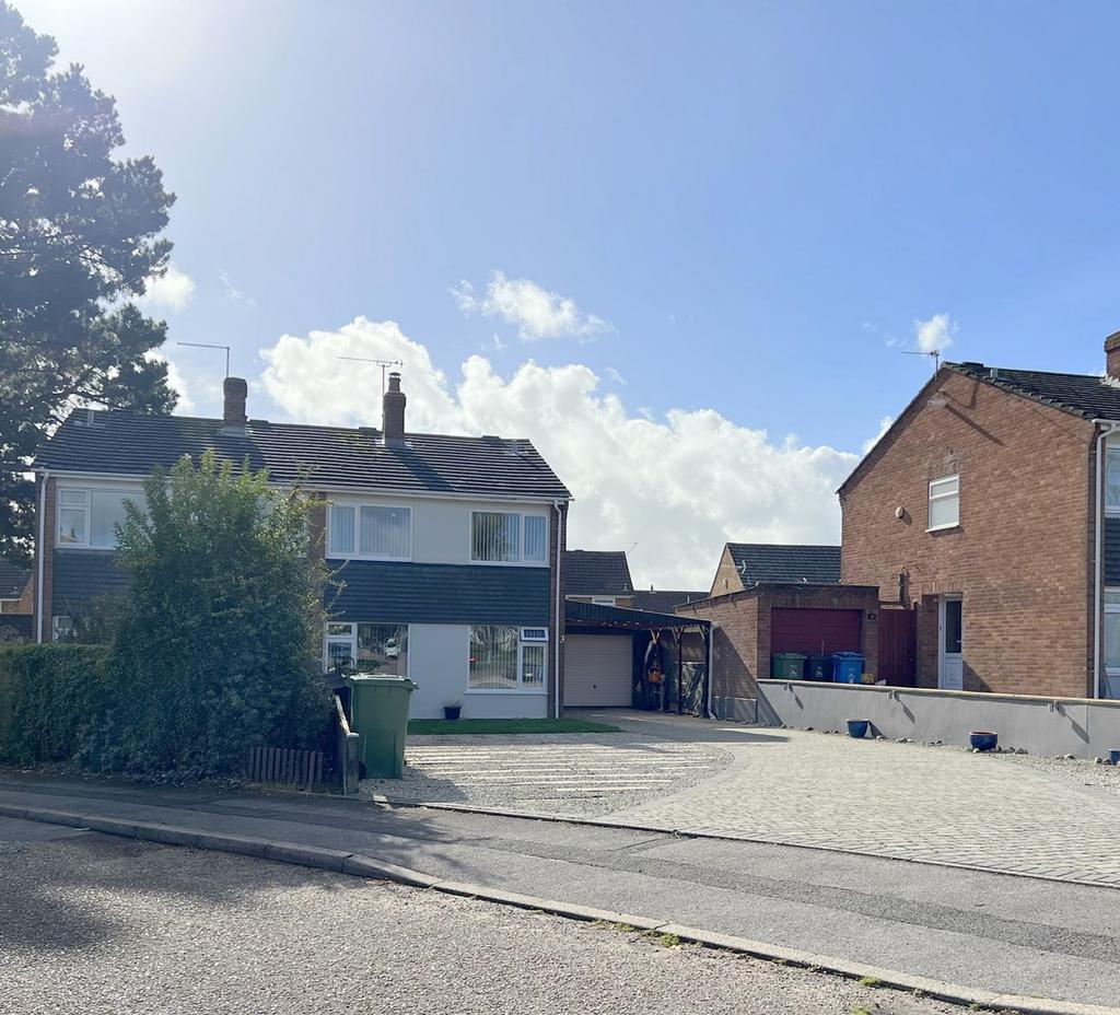 Farnham Road, Branksome, Poole, BH12 3 bed semidetached house for sale