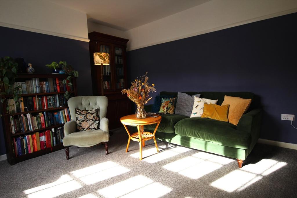 Jackmans Place, Letchworth Garden City, SG6 3 bed terraced house £375,000