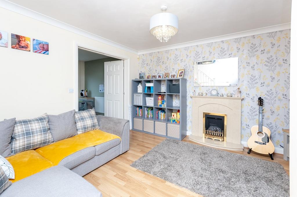 Lysander Drive, Padgate, Warrington, WA2 3 bed semidetached house £