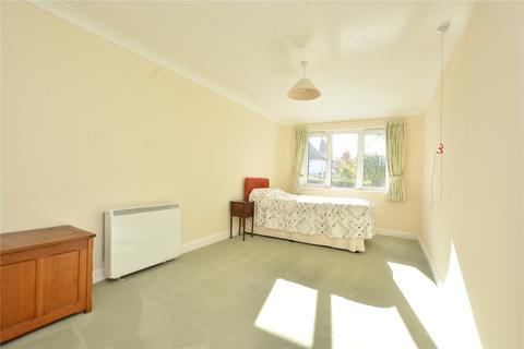 2 bedroom apartment for sale - St Edmunds Court, Roundhay, Leeds