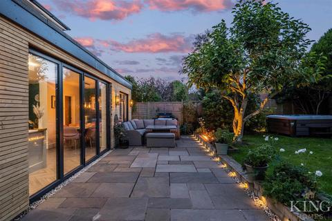 62 Birmingham Road, Alcester, B49 5EG