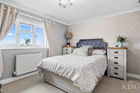 21 Crompton Avenue, Bidford On Avon, Alcester, B50 4DG