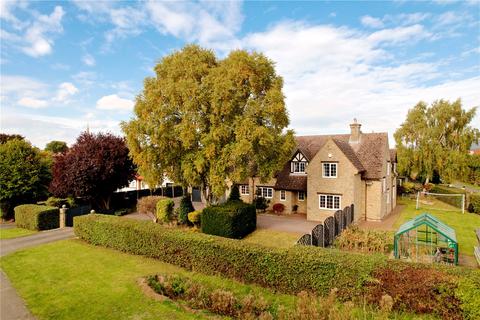 76 Butts Road, Raunds, Wellingborough, NN9 6JG