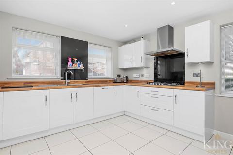 12 Ross Crescent, Inkberrow, Worcester, WR7 4FG