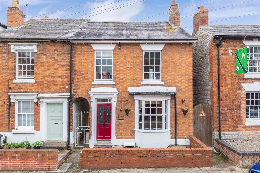High Street, BidfordOnAvon 3 bed house £340,000