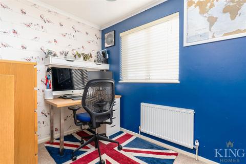 1 Devonish Close, Alcester, B49 6EG