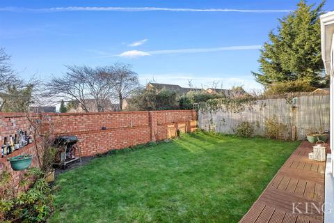 1 Devonish Close, Alcester, B49 6EG