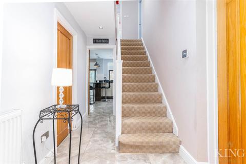 8 Dugdale Avenue, Bidford On Avon, Alcester, B50 4QE