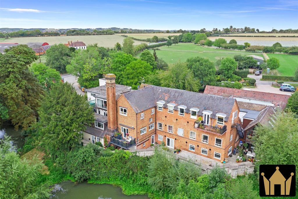 Clifford Chambers, StratfordUponAvon 3 bed apartment for sale £375,000