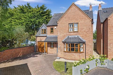 2 Garden Court, Bidford On Avon, Alcester, B50 4JQ