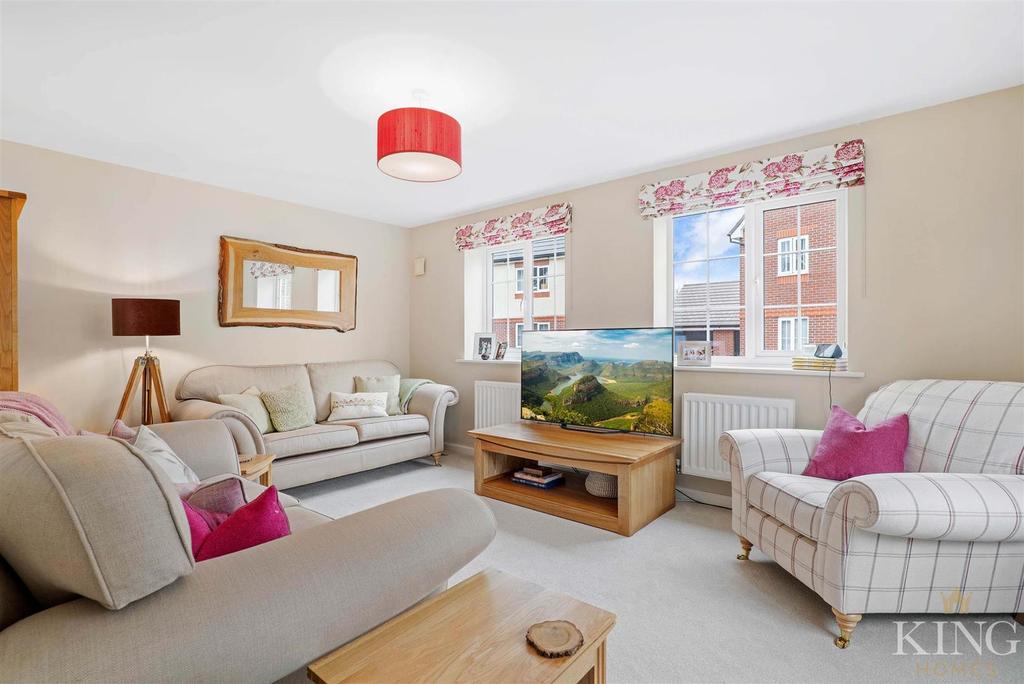 Bomford Way, Salford Priors, Evesham 3 bed house £340,000