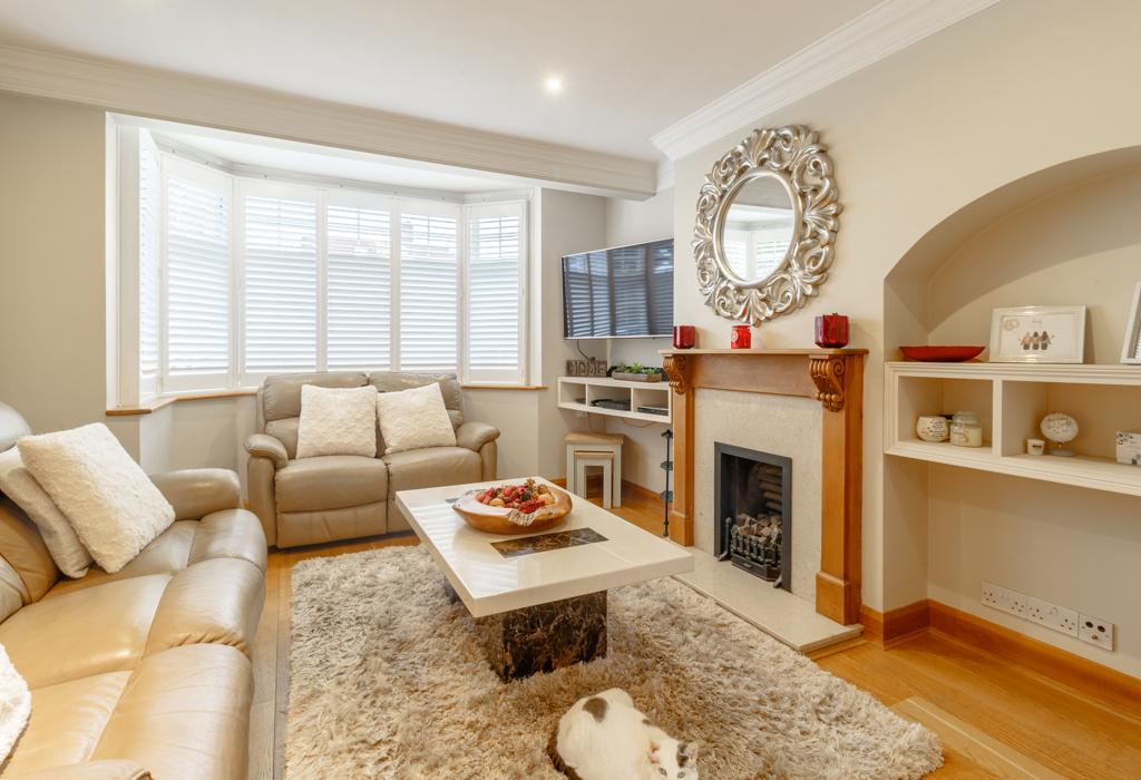 Ancaster Crescent, New Malden, Surrey 3 bed semidetached house £750,000