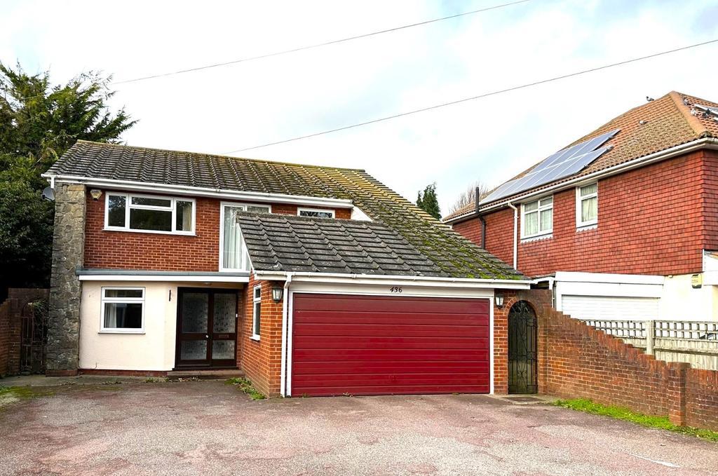 Maidstone Road, Rainham 4 bed detached house £635,000