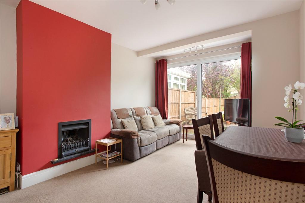 Potter Street, Northwood, Middlesex, HA6 3 bed semidetached house £