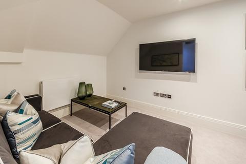 undefined, Oxford Penthouse Palace Wharf Rainville Road, London
