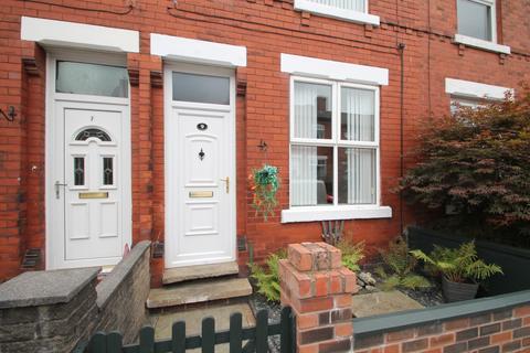 2 bedroom terraced house to rent, Matlock Street, Eccles, M30