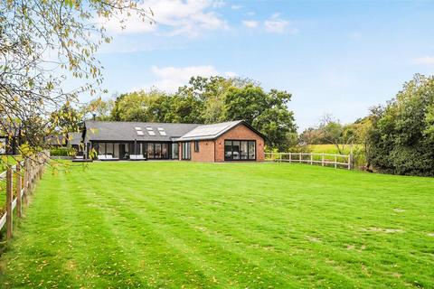 3, Hutton Meadow North Drive, Hutton, Brentwood, CM13 1SH