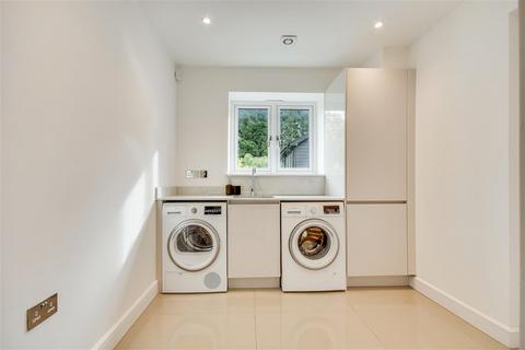 3, Hutton Meadow North Drive, Hutton, Brentwood, CM13 1SH