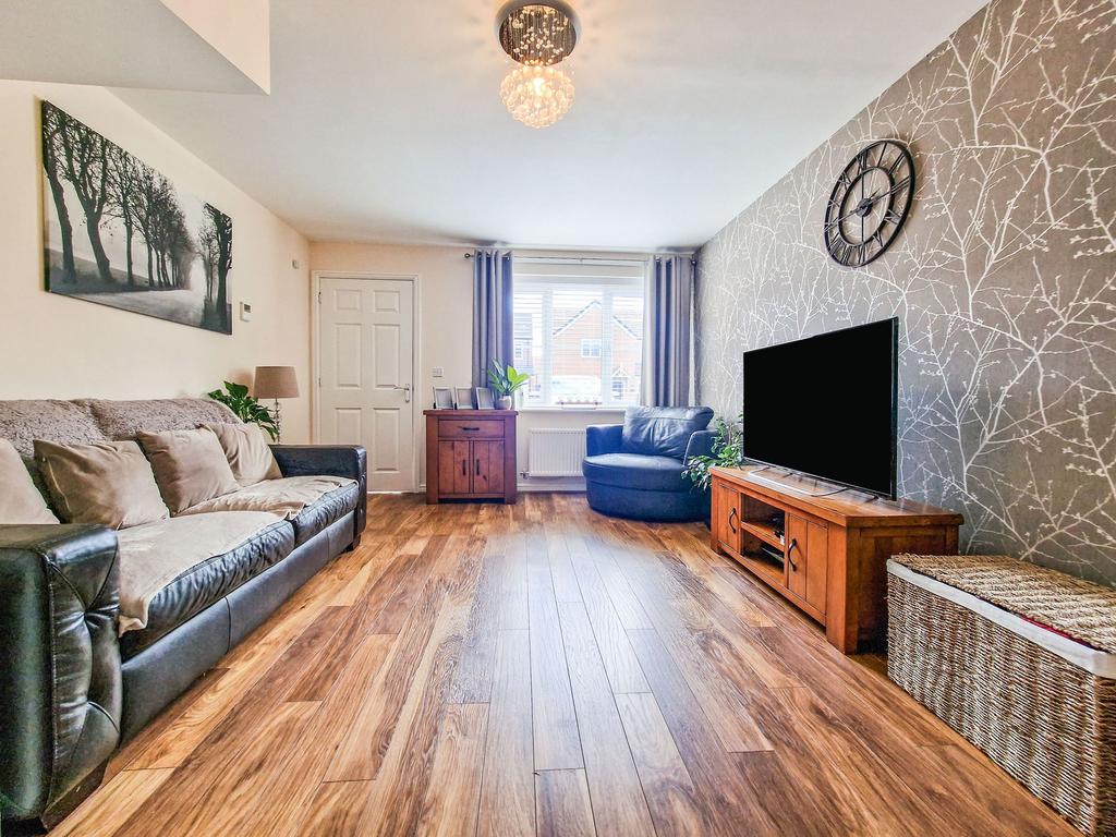 Cornwall Way, South Shore, Blyth, Northumberland, NE24 3UN 3 bed