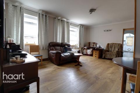9 Betterton Road, Rainham, RM13 8NA