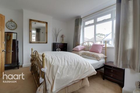 9 Betterton Road, Rainham, RM13 8NA