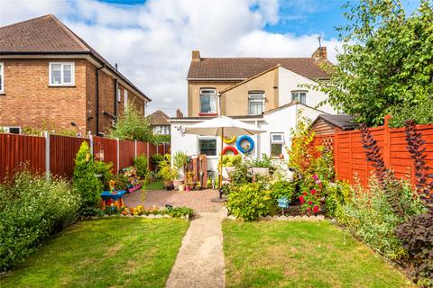 3 bedroom semi-detached house to rent, Park Road, Kempston, Bedford, Bedfordshire, MK42