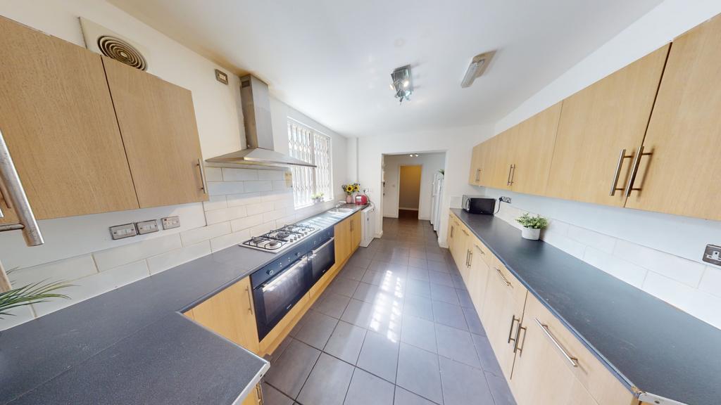 10 Tennyson kitch